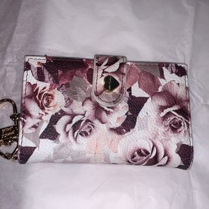Betsey Johnson Card Case w/key clip (floral Rose)